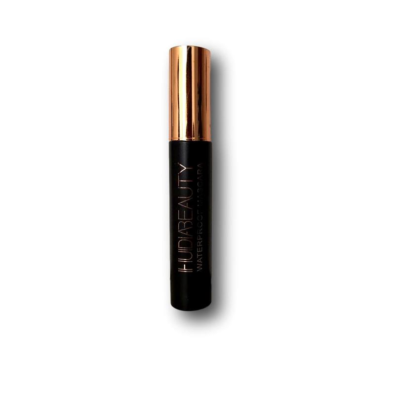 PESTAÑINA 4D HUDA BEAUTY NEGRA